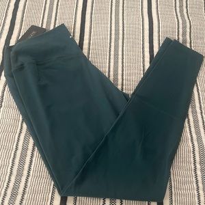 Alphalete essential leggings